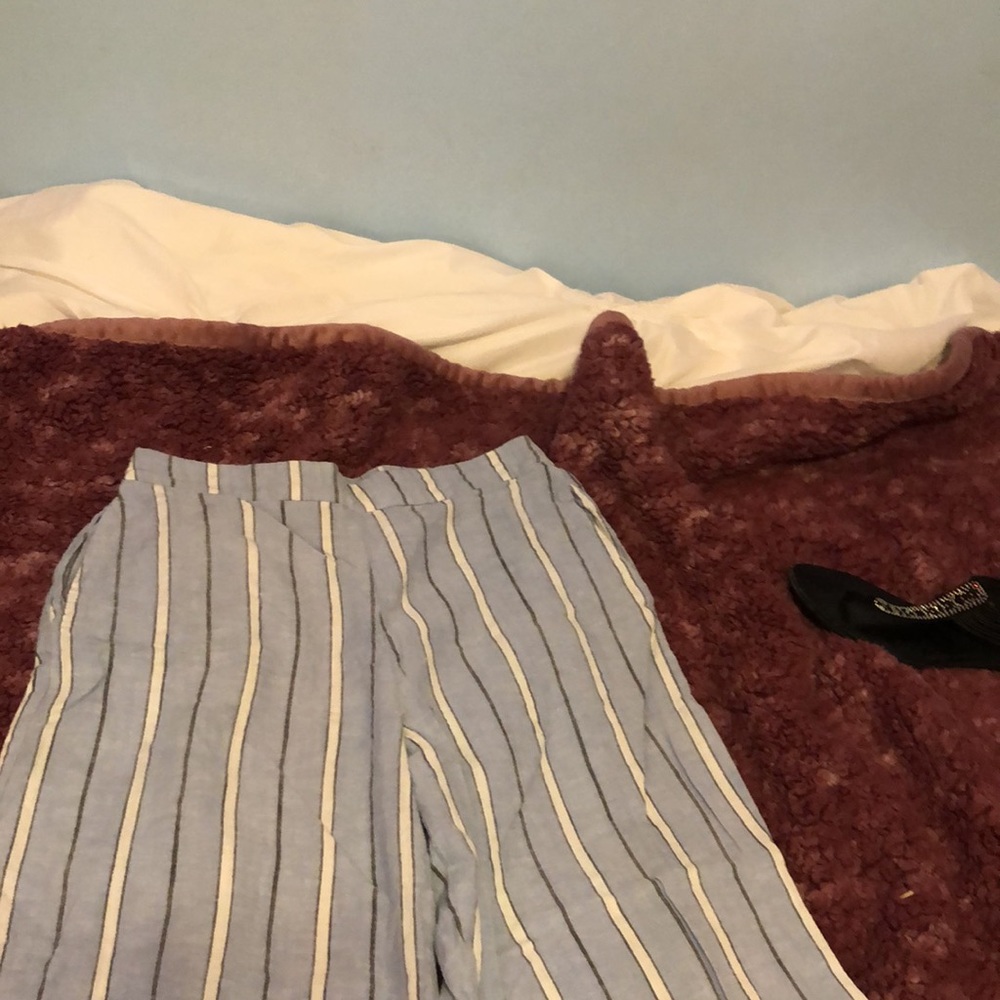 Pants - Picture 2 of 5
